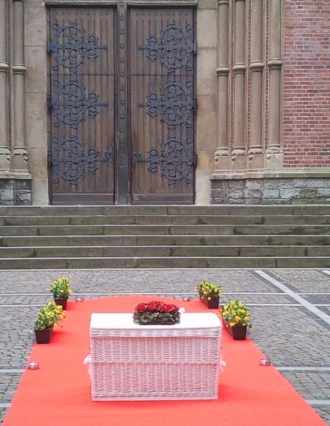 Hochzeitstauben und der Service für Ihre Hochzeit mit Hochzeitstauben und der Service für Ihre Hochzeit mit