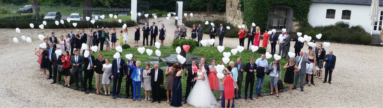 Ballons zur Hochzeit fliegen lassen