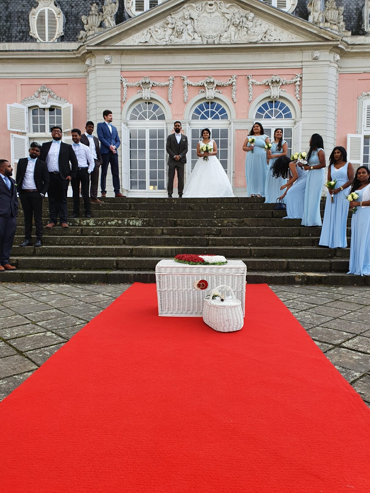 Luxus Paket Nach Belgien Bild